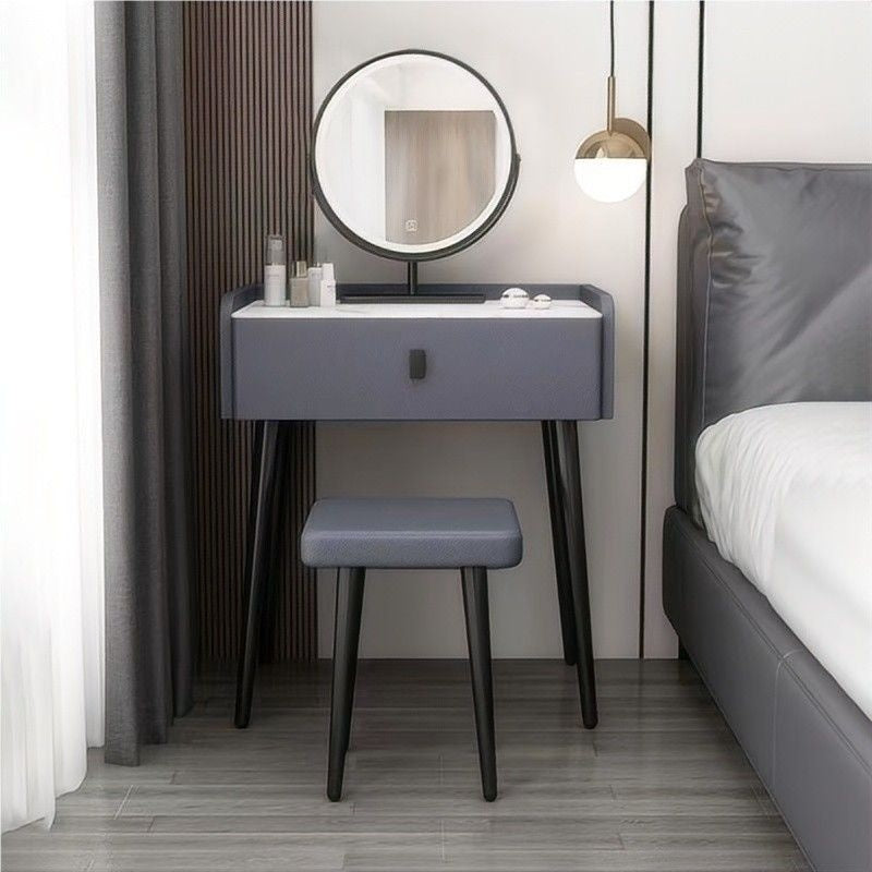 Top Modern Simple Elegant Dressing Table Decorated with Solid Wood